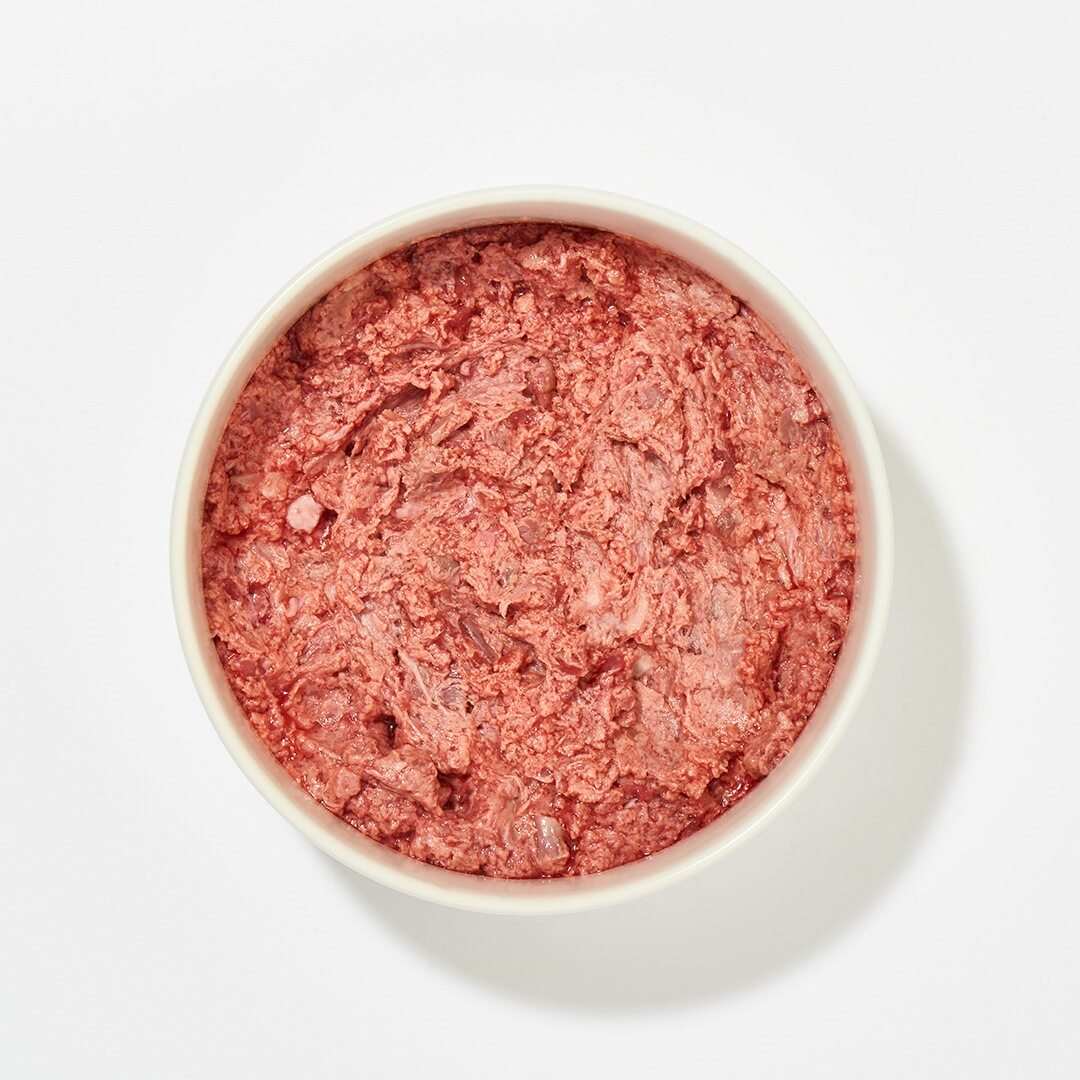 Gemahlene Entenkarkasse in weißer Schale, natürlicher Calciumlieferant, 500 g Tiefkühlware.