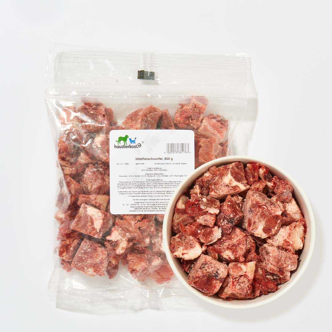 Wildfleischwürfel 500 g in einer Schale und Beutel, geeignet für Hunde und Katzen