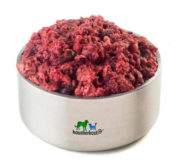 Ziegen-Mix in Schüssel, rohes Fleisch in Stückchen, geeignet für sensible Hunde und Katzen.