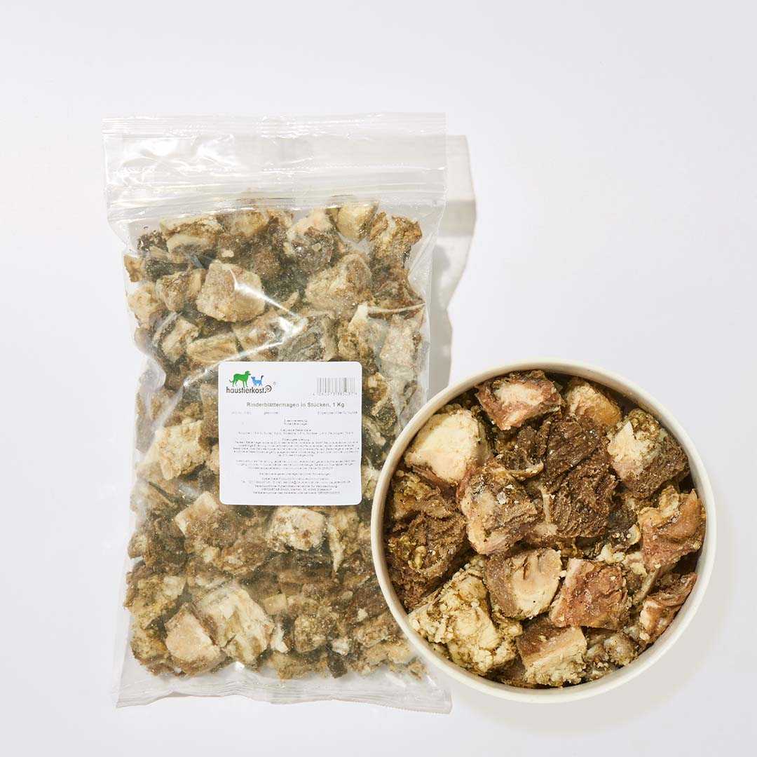Rinderblättermagen in Stücken, 1 kg, für Hunde und Katzen, probiotisch, viele Stücke in einer Schale und Verpackung.