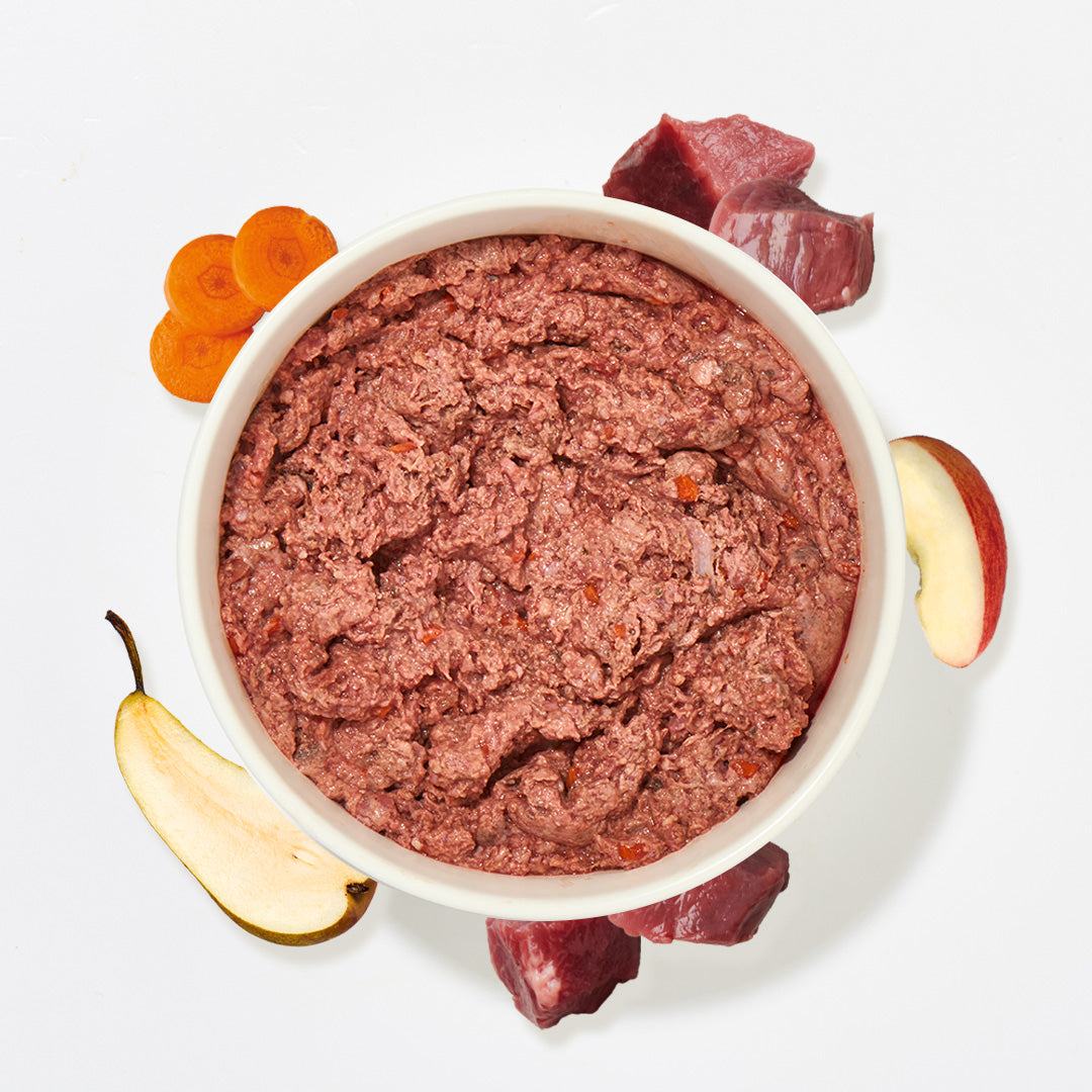 BIO BARF Komfort PLUS Rind Hundefutter mit Bio-Rindfleisch, Karotten, Äpfeln und Leinöl in Schale