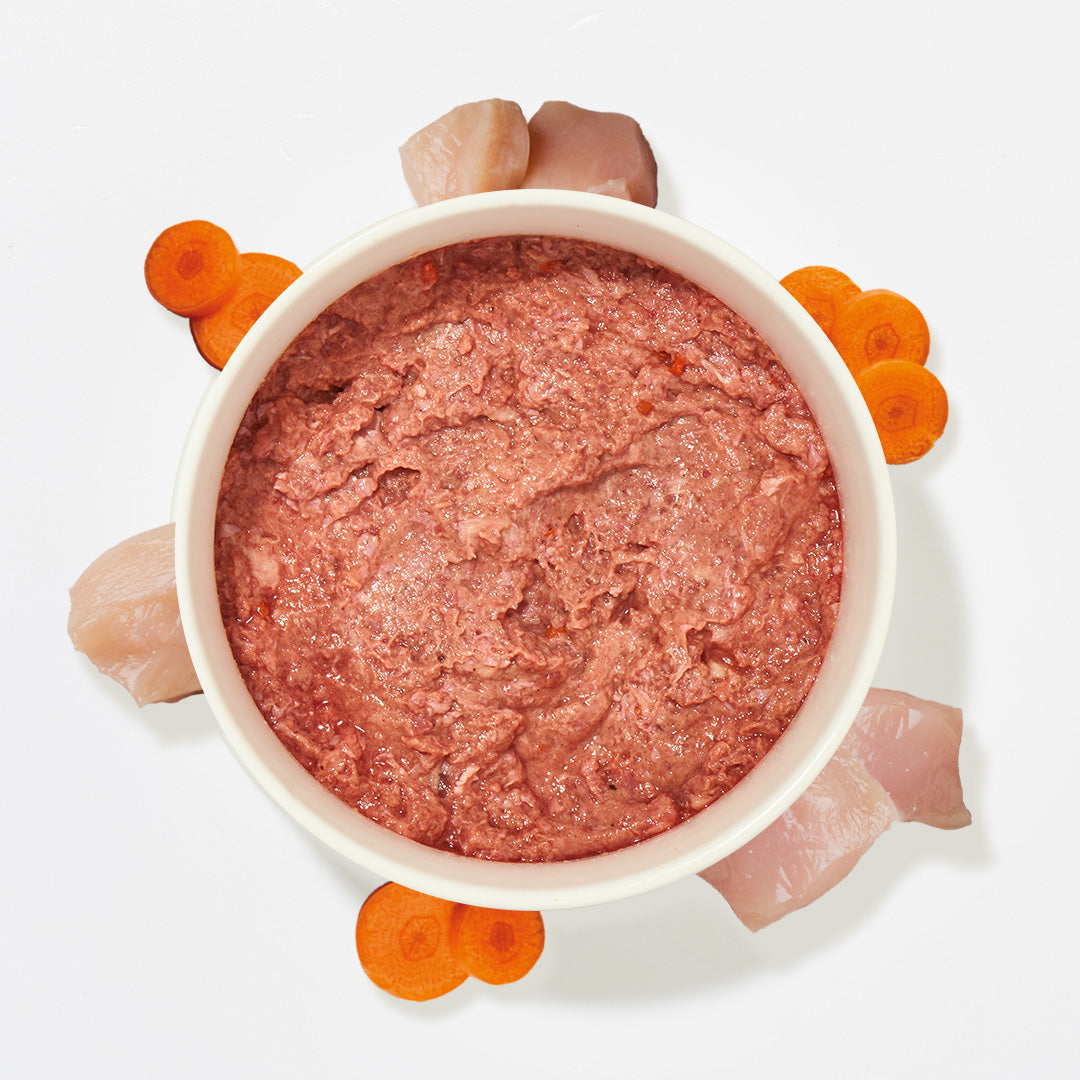 BARF Komfort PLUS CAT Huhn 250g rohe Katzenmahlzeit mit Huhn, Karotten und Lachsöl, artgerechte Rohfütterung