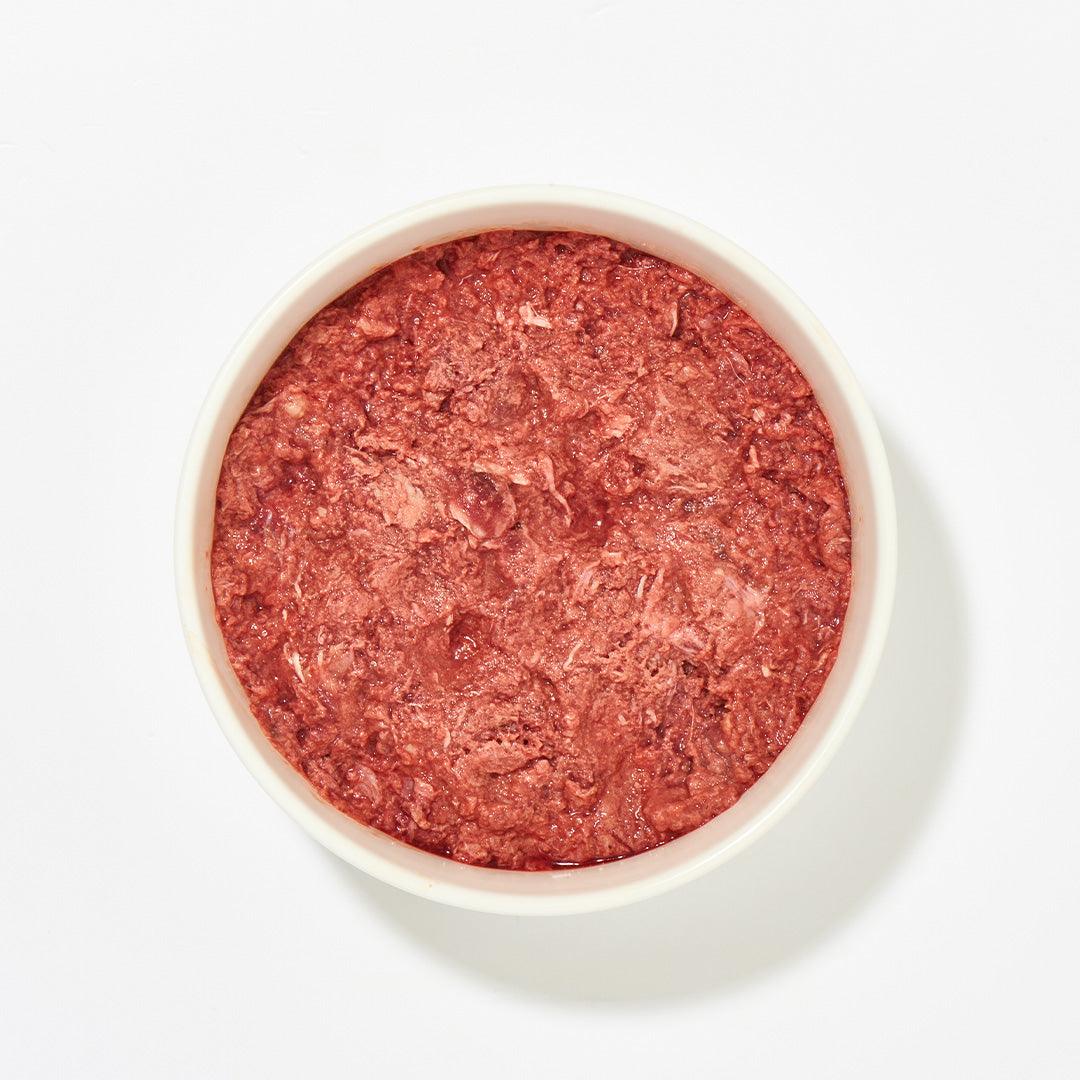 Wildfleischmischung 500 g aus Reh- und Hirschfleisch für sensible Hunde und Katzen geeignet.