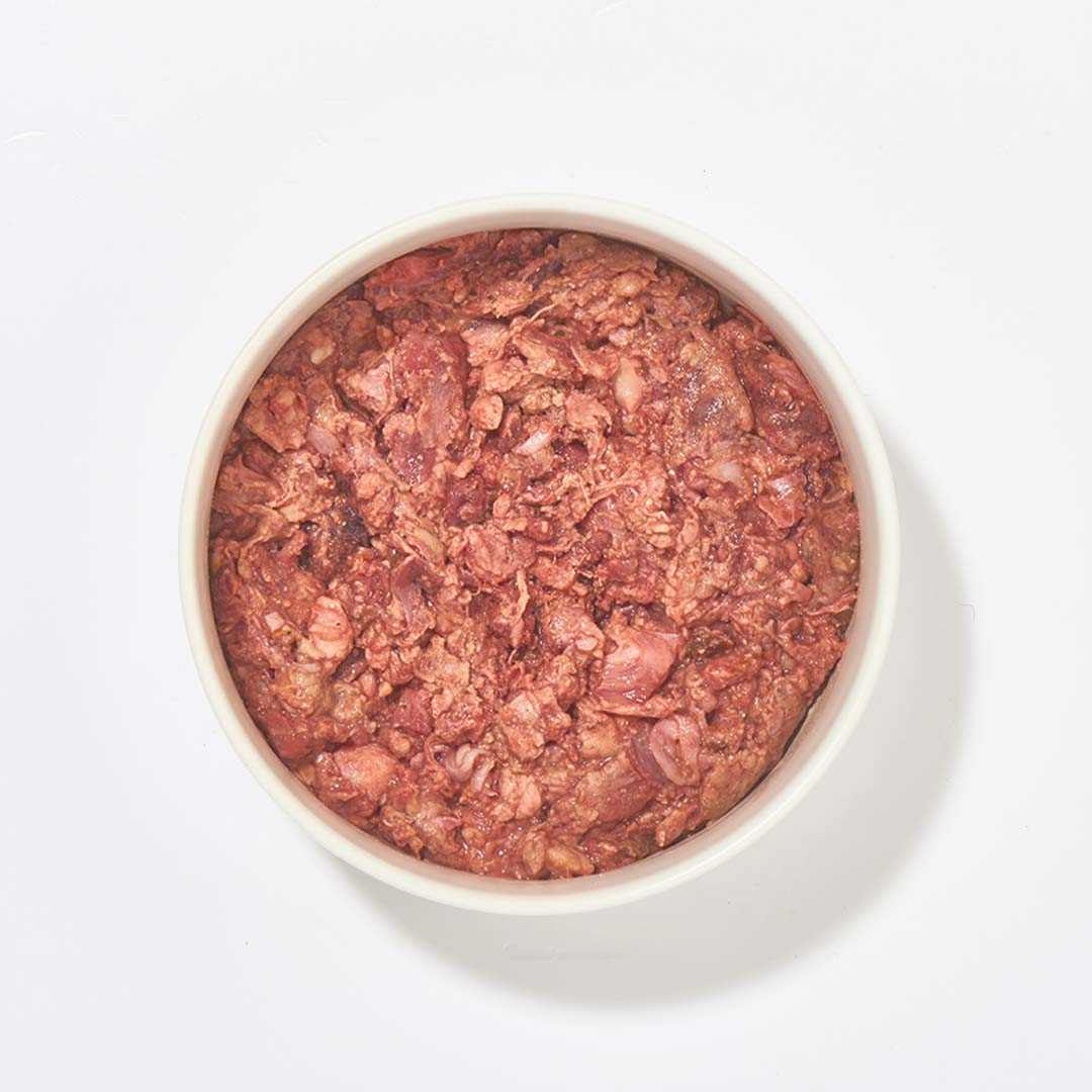 BARF Komfort PLUS Ente, Hundefutter in Schale, enthält Entenkarkasse, Entenherz, Entenmägen, Karotten, Äpfel, Birnen, reich an Omega-3.