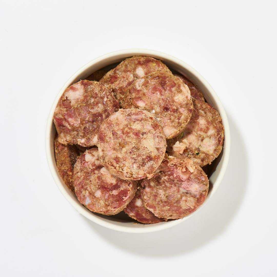 BARF Komfort PLUS Gans TALER, 800 g Mischung in einer Schale, enthält Gänseteile, Karotten, Äpfel, Birnen und Omega-3-reiches Leinöl.