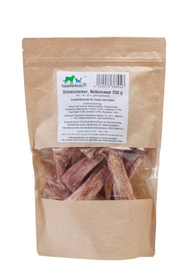 Gefriergetrocknete Ochsenziemer 250 g im Beutel, ideal als Hundesnack.