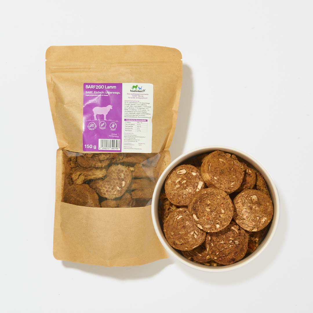 BARF2GO Komfort Plus Lamm Taler gefriergetrocknete Hundesnacks im kraftpapier Beutel und Schale