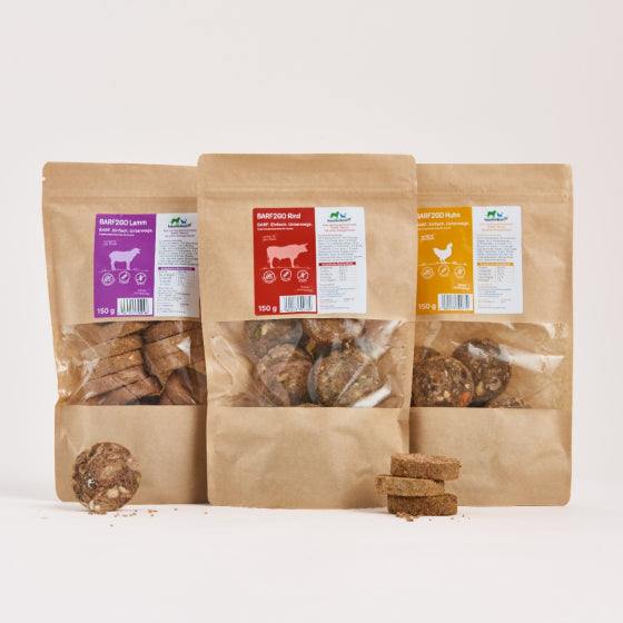 BARF2GO Komfort Plus Taler Kennenlernpaket, 3 x 150 g, gefriergetrocknete Hundesnacks in drei Sorten: Huhn, Rind, Lamm, in umweltfreundlichen Verpackungen.