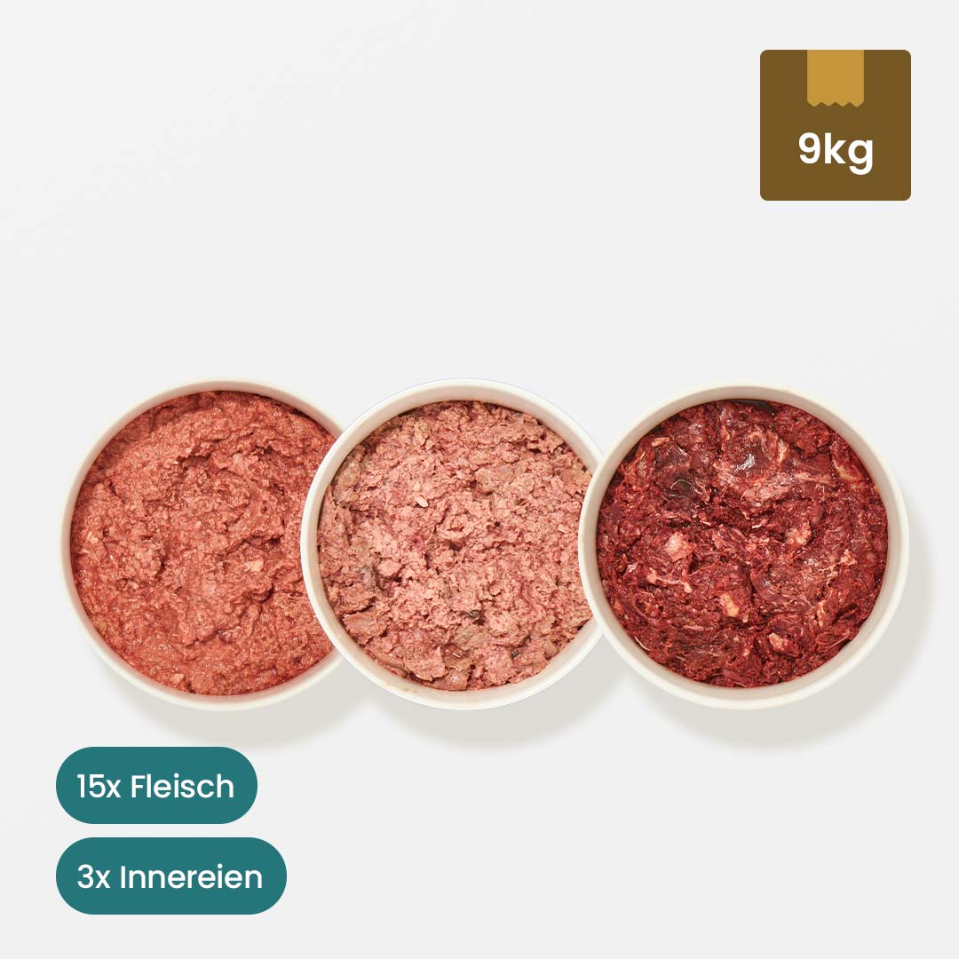 Packung mit 9 kg allergikerfreundlichem Hundefutter mit 15 Portionen Fleisch und 3 Portionen Innereien