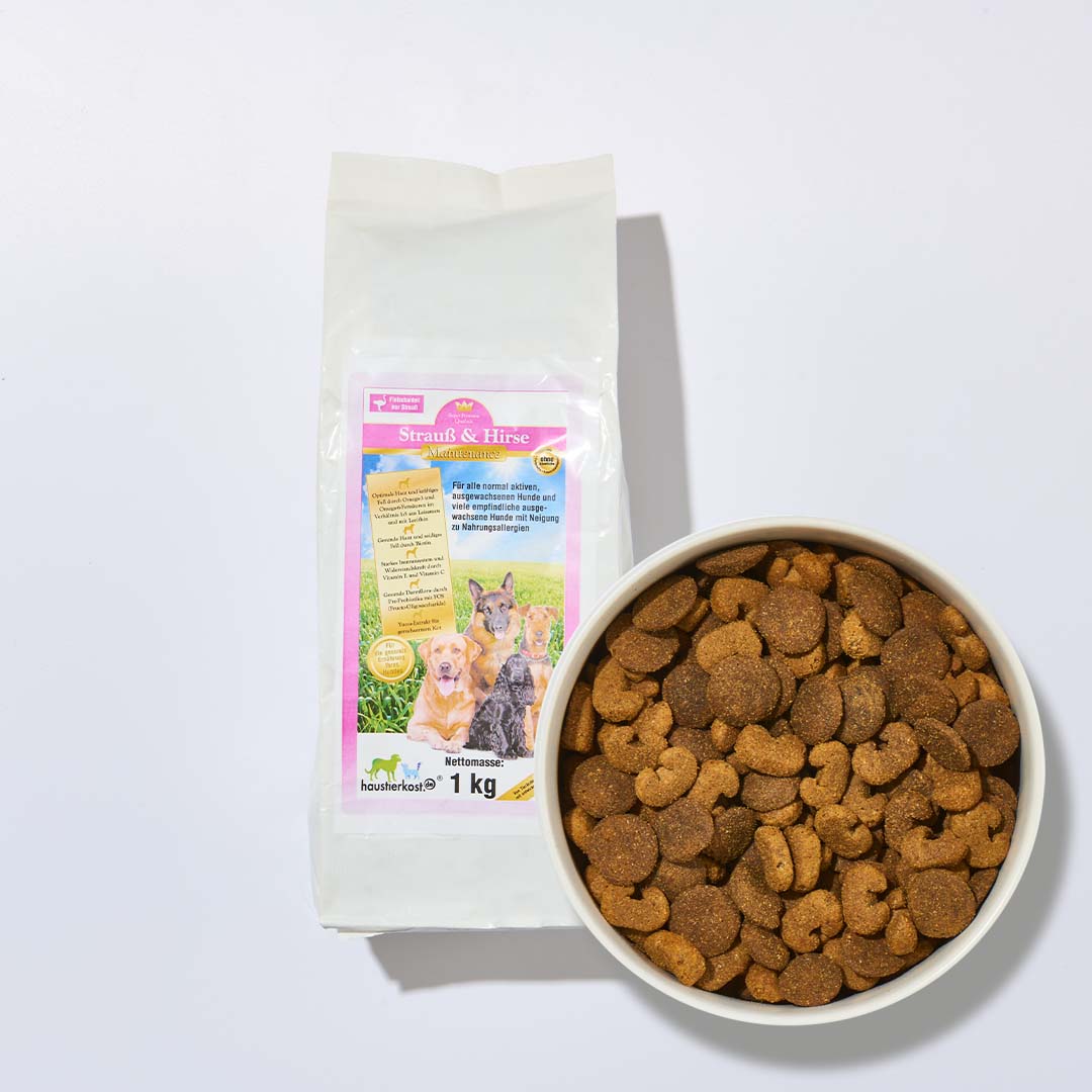 Strauß & Hirse Hundefutter 1 kg mit Straußenfleisch, Omega-Fettsäuren, Biotin, Vitaminen und Pre-Probiotika für empfindliche Hunde ohne künstliche Zusatzstoffe