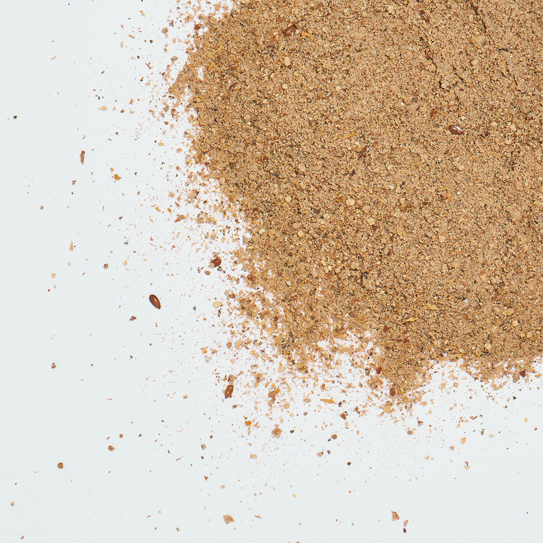 BARF Mineral Vitamin Mix Nachfüllbeutel für Hunde, feines braunes Pulver mit Mineralien und Vitaminen zur ergänzenden Rohfütterung