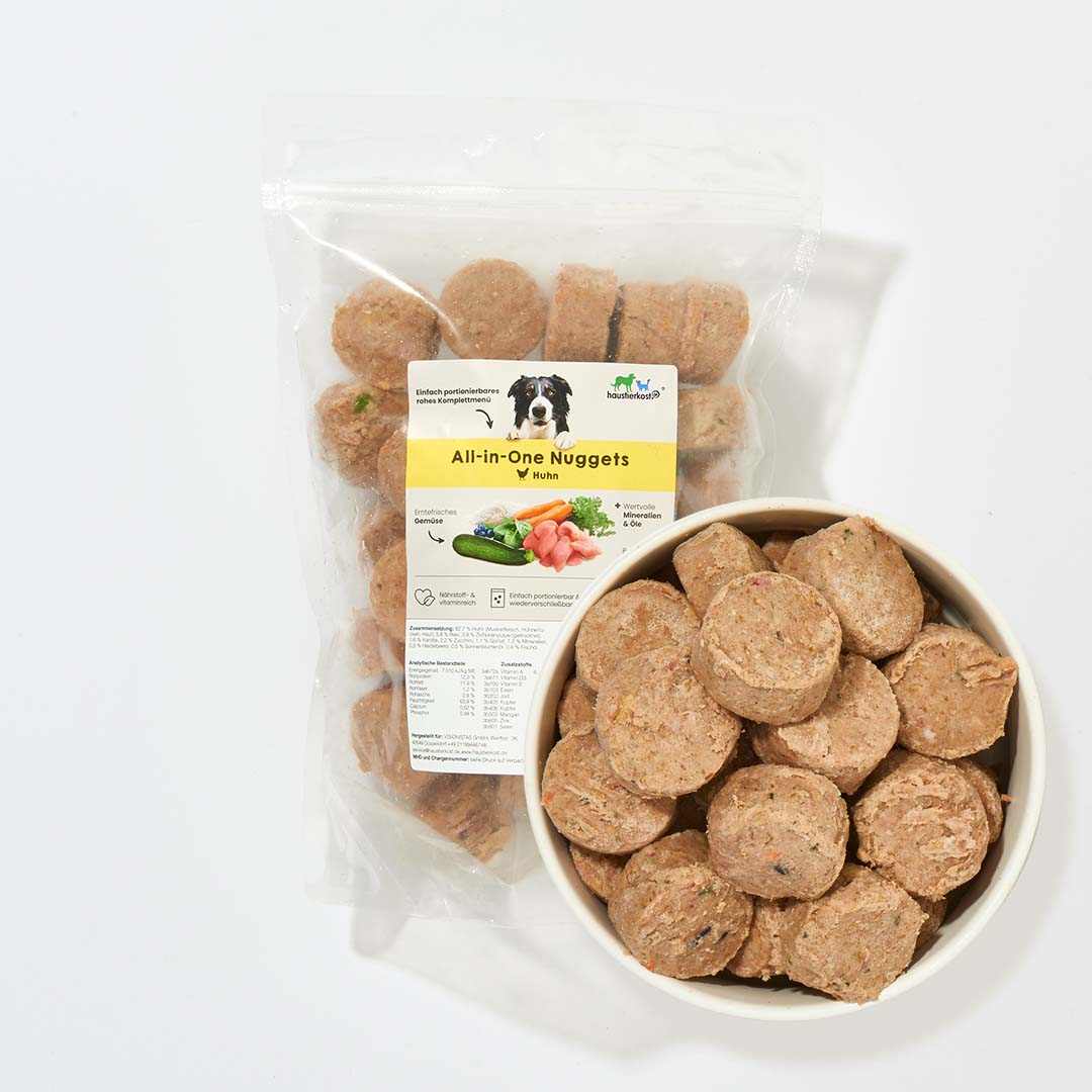 All-in-One Huhn-Nuggets für Hunde, Komplettmenü mit Nährstoffen, 25g Taler-Packung, Monoprotein, einfach portionierbar.
