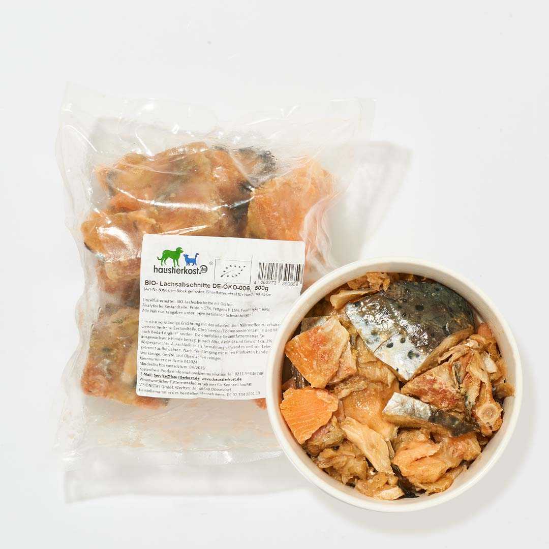 BIO Lachsabschnitte DE-ÖKO-006 for pets, rich in Omega-3 and Omega-6 fatty acids, suitable for sensitive cats and dogs.