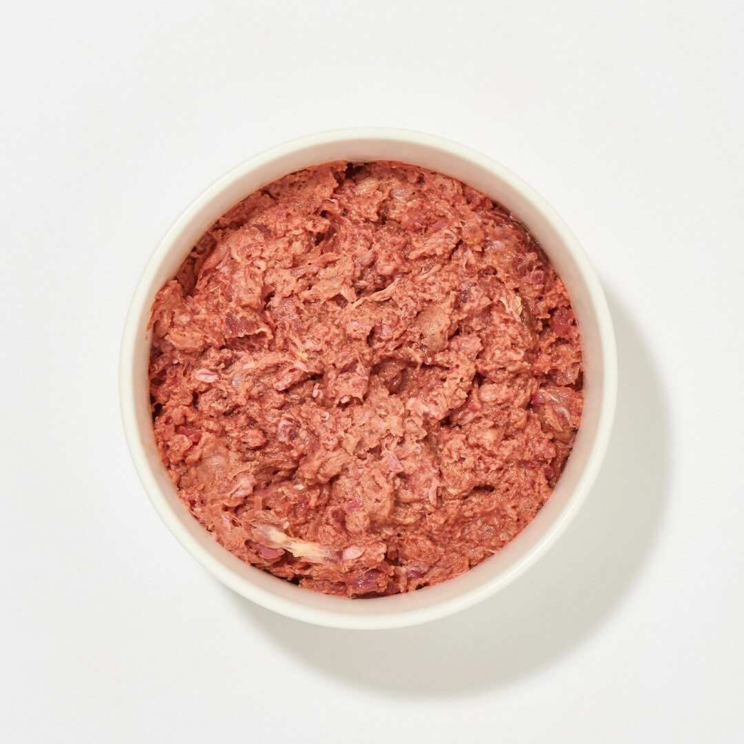 Geflügelhälse-Herzen-Mix in Schale, 500 g, Mischung aus Hühnerherzen und Hühnerhälsen für Katzen und Hunde.