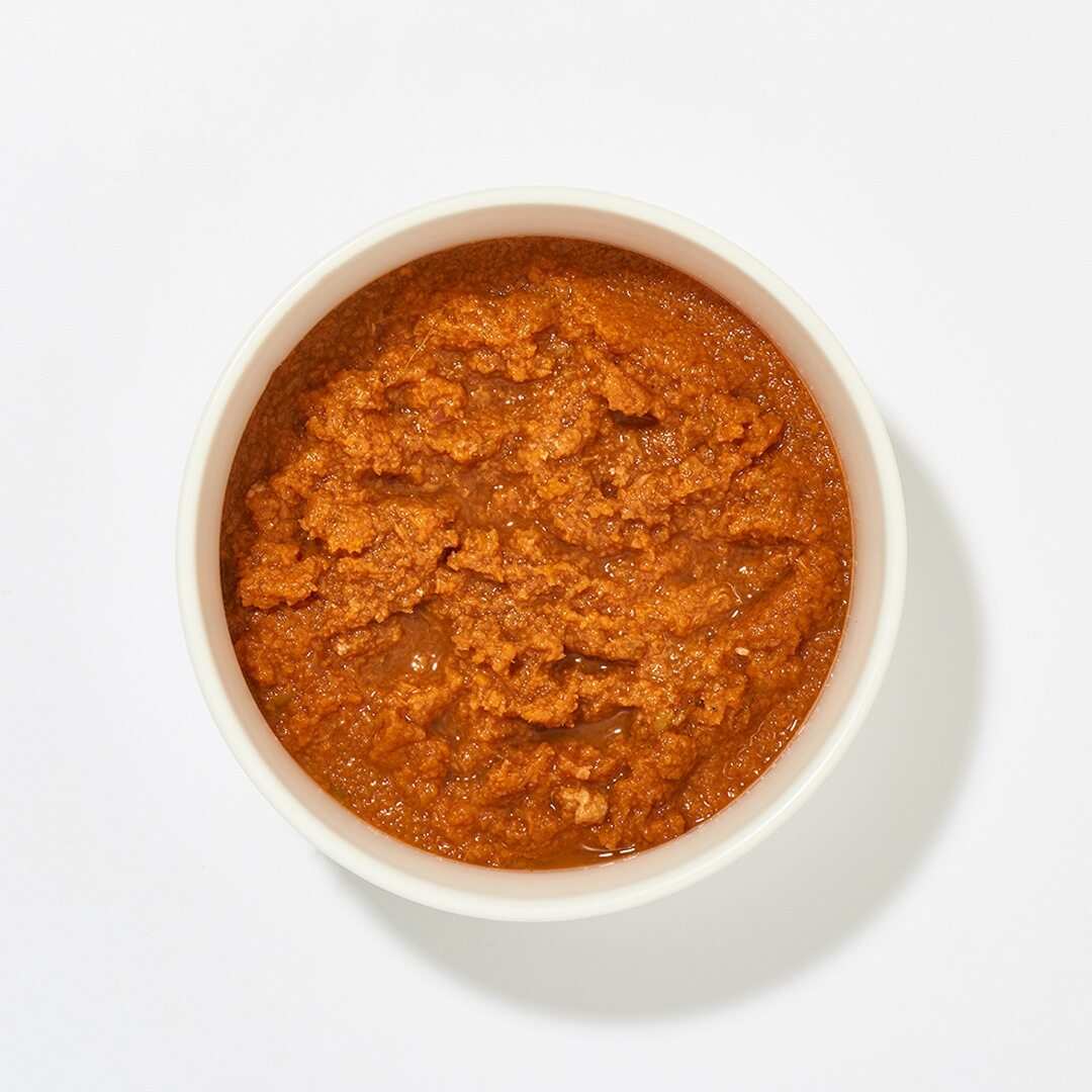 BIO Obst-Gemüse-Mischung Nr. 1 in weißem Becher, bräunlich, 250 g.