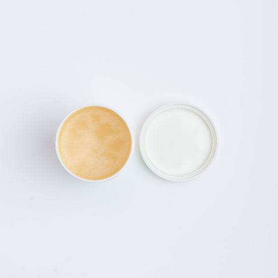 AniForte® Pfotenschutz Balsam, offene Dose, Pflegeprodukt für Hunde- und Katzenpfoten.