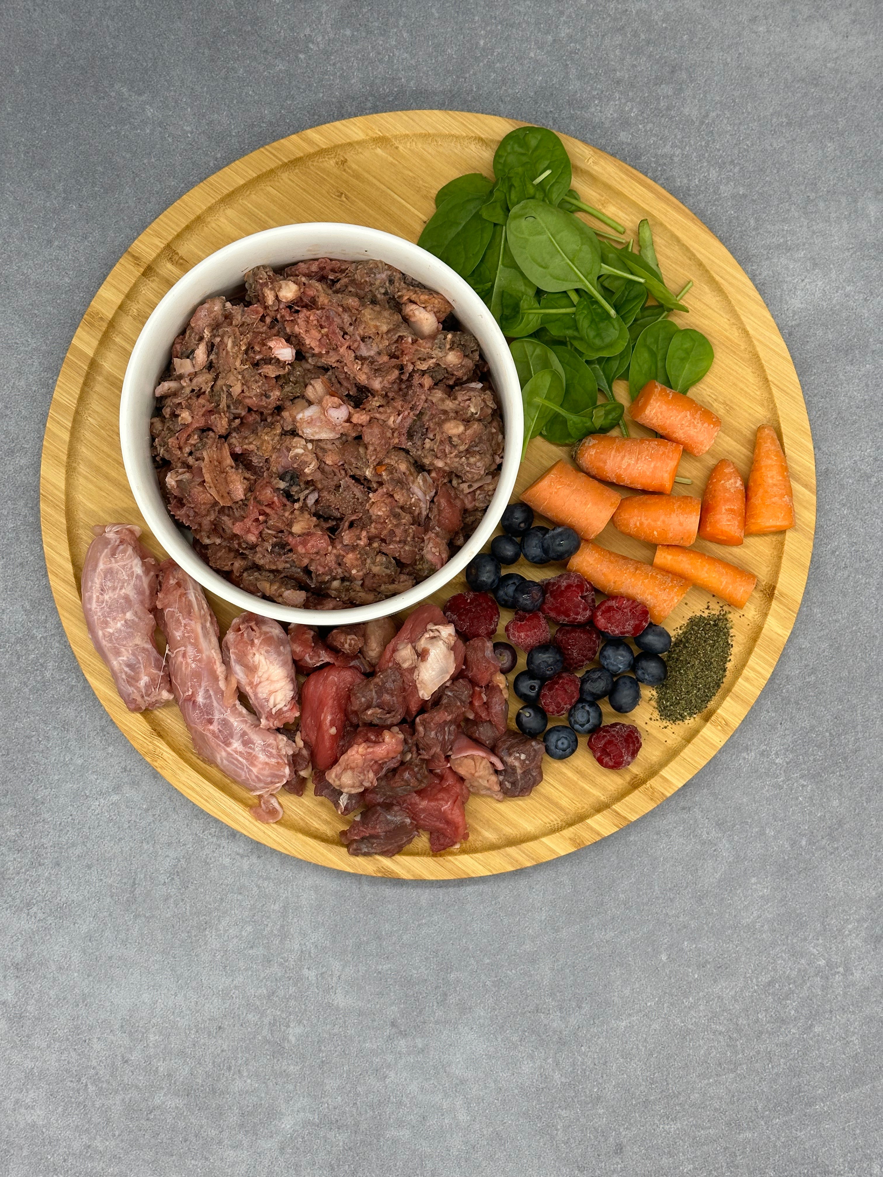 Hund richtig barfen mit Fertigbarf - haustierkost.de