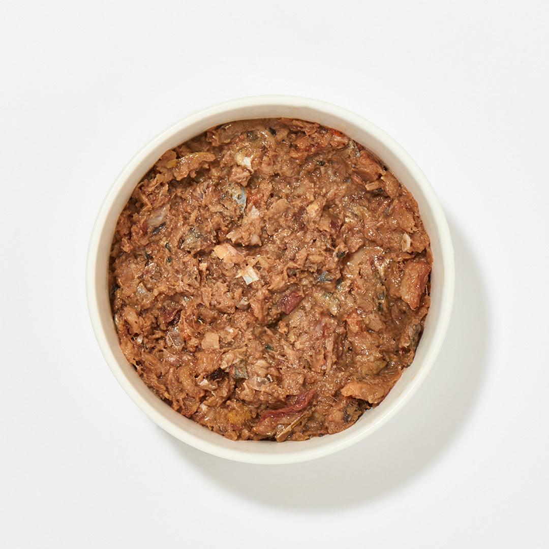 Hering gewolft in weißer Schale, 500 g, reich an Omega-Fettsäuren, für Hunde und Katzen.