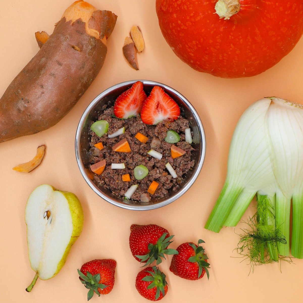 AniForte Nassfutter JuniorMenue Feines Rind mit Süßkartoffeln, Kürbis, Fenchel und frischen Erdbeeren, gesundes Welpenfutter ohne Getreide und Gluten.